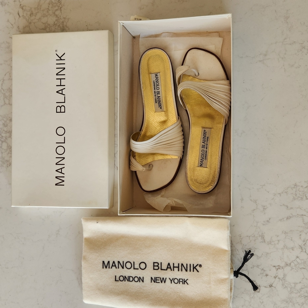 Vintage Manolo Blahnik Women's White and Gold Sandals